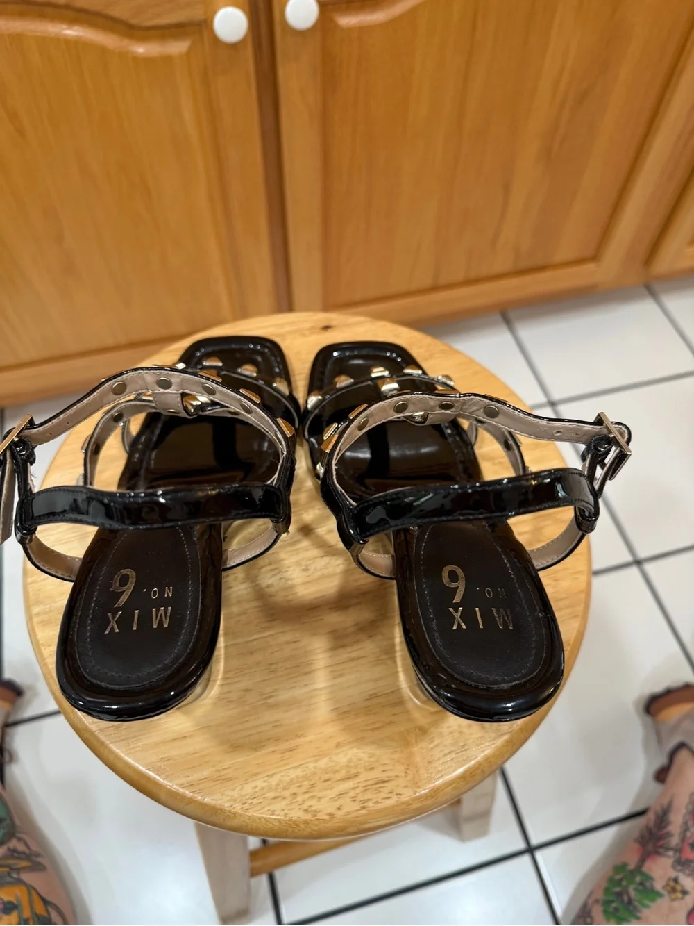 Mix No. 6 Noreen Black Patent Gold Studded Wedge Sandals 9 Y2K